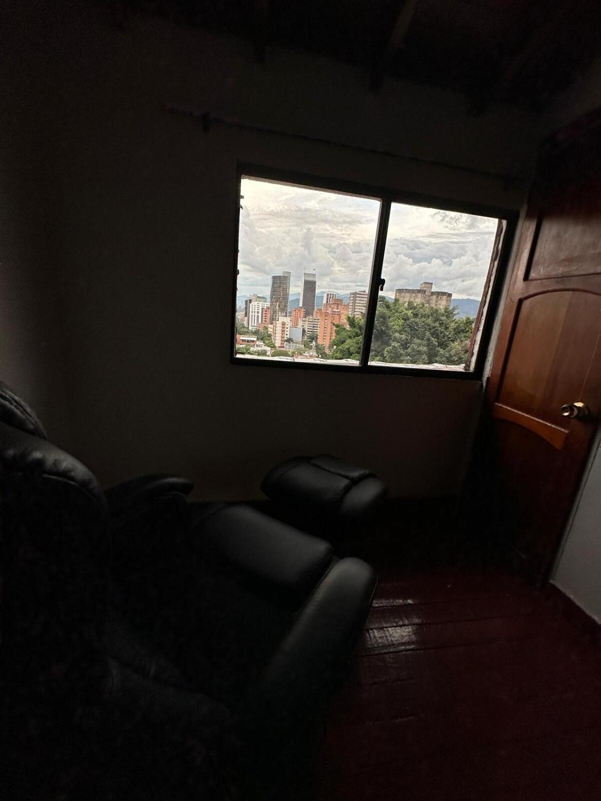 Apto Con Vista En Cultural De Medellín